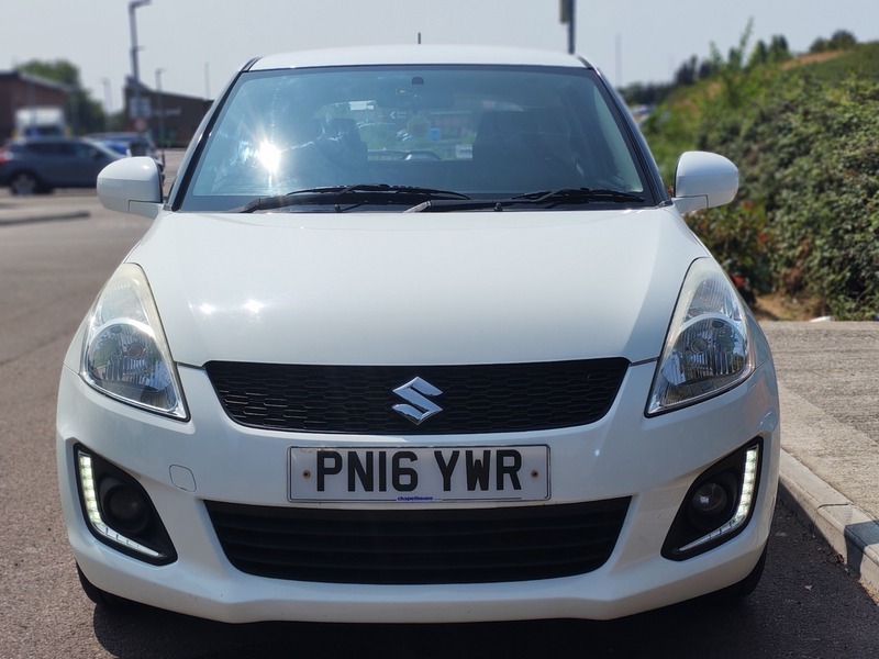 Suzuki Swift 1.2 Sz2 Hatchback White #4