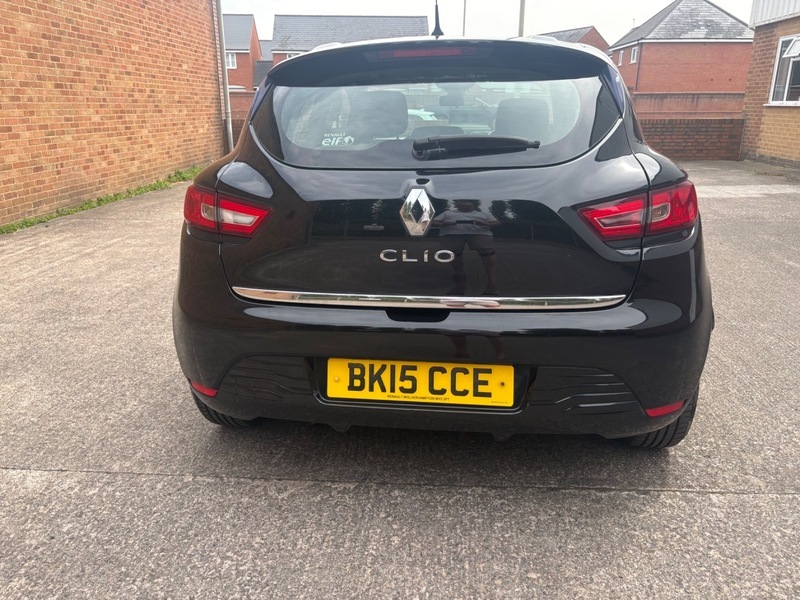 Renault Clio 1.2 16V Dynamique Medianav Black #4