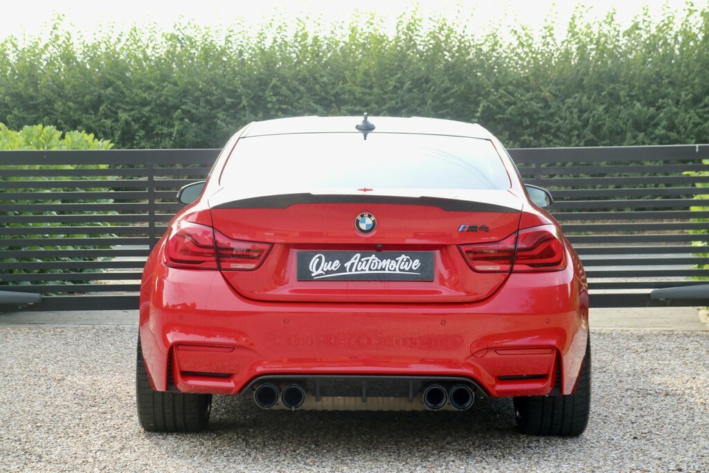 BMW M4 2018 3.0 Biturbo Gpf Competition Coupe White #21