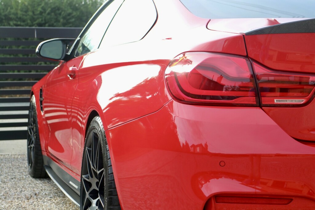 BMW M4 2018 3.0 Biturbo Gpf Competition Coupe White #20
