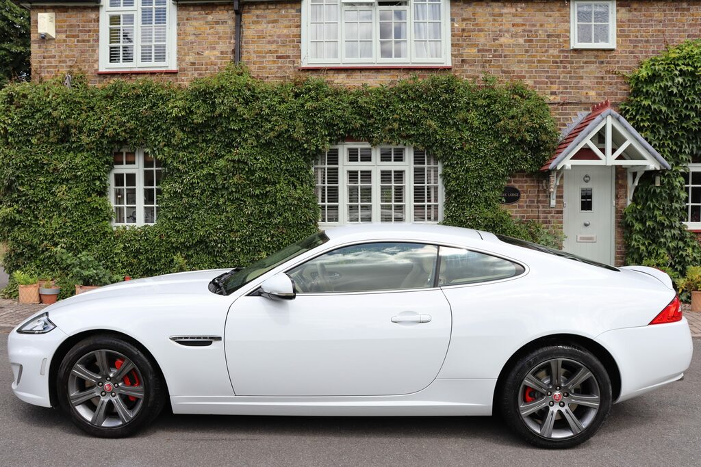 Jaguar XK 5.0 V8 Coupe White #4