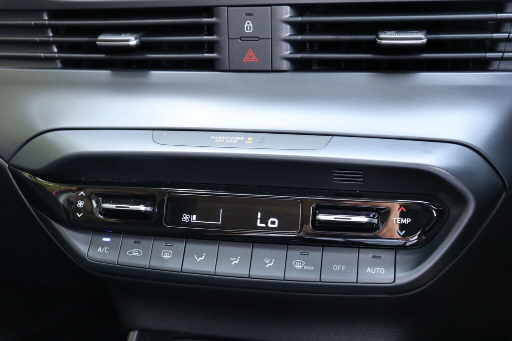 Hyundai Bayon 1.0 T-gdi Ultimate Dct Euro 6 Ss Green #19