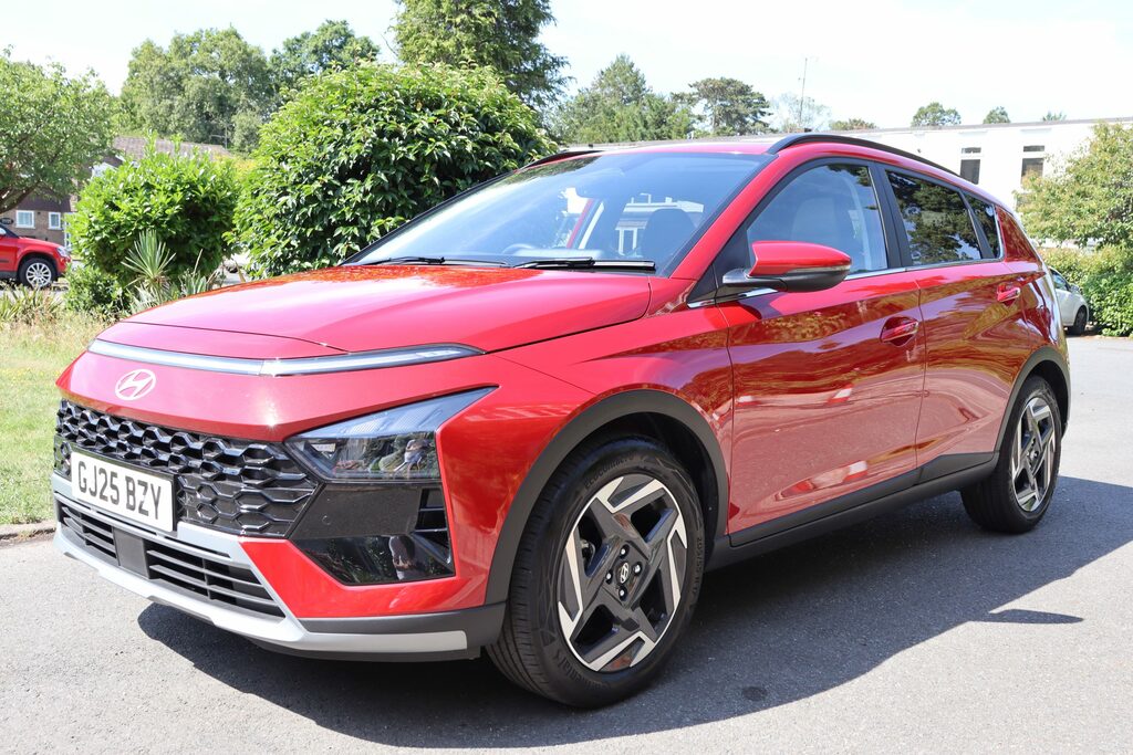 Hyundai Bayon 1.0 T-gdi Ultimate Dct Red #2