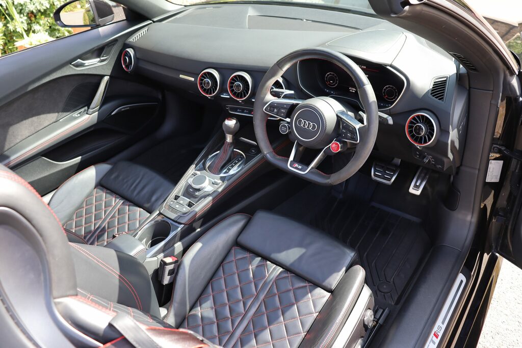 Audi TT RS Ro S-tronic Roadster  #10