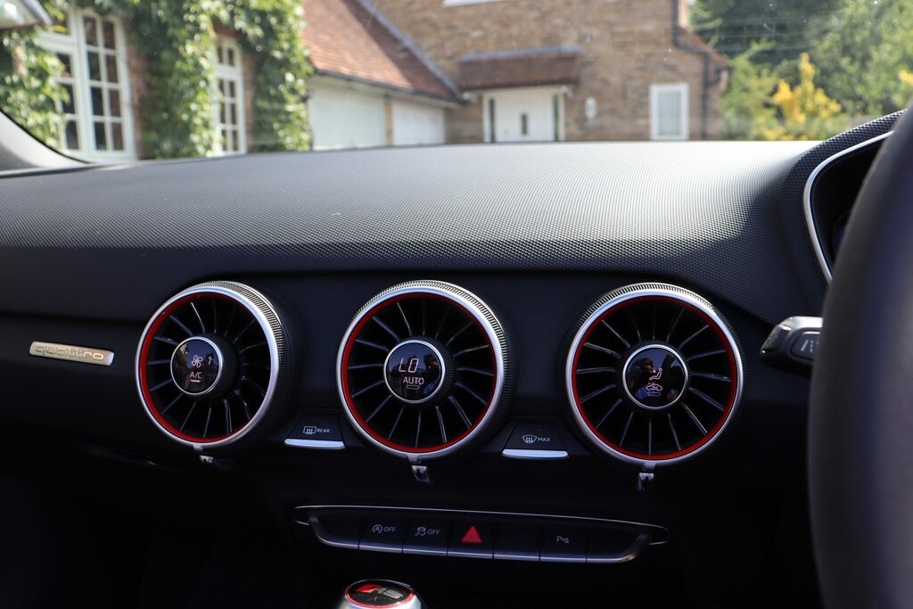 Audi TT RS Ro S-tronic Roadster  #19
