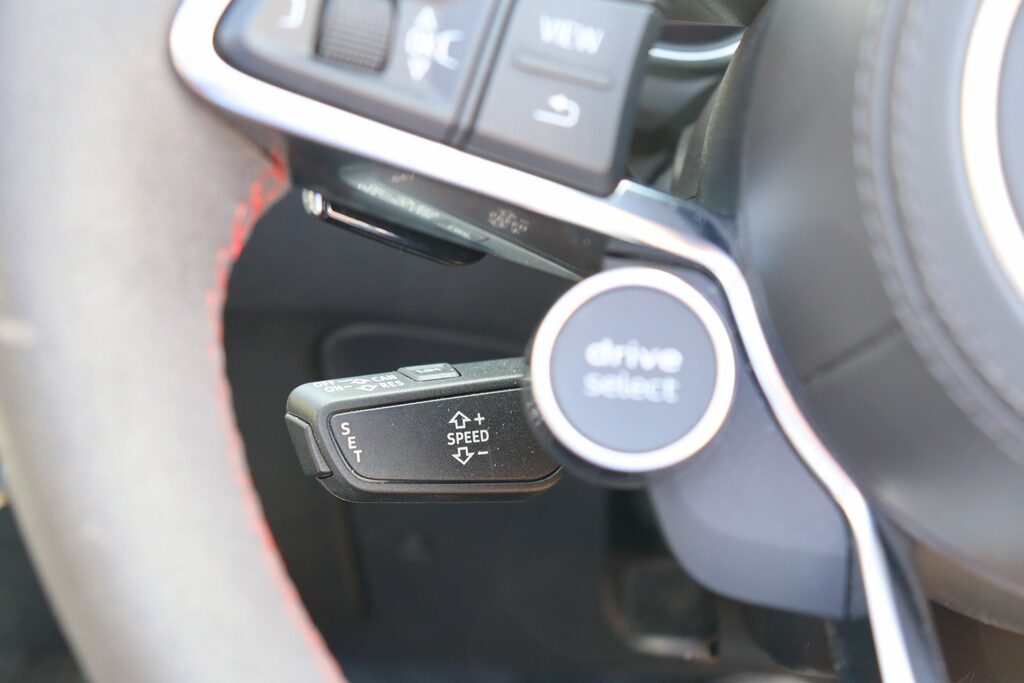 Audi TT RS Ro S-tronic Roadster  #14