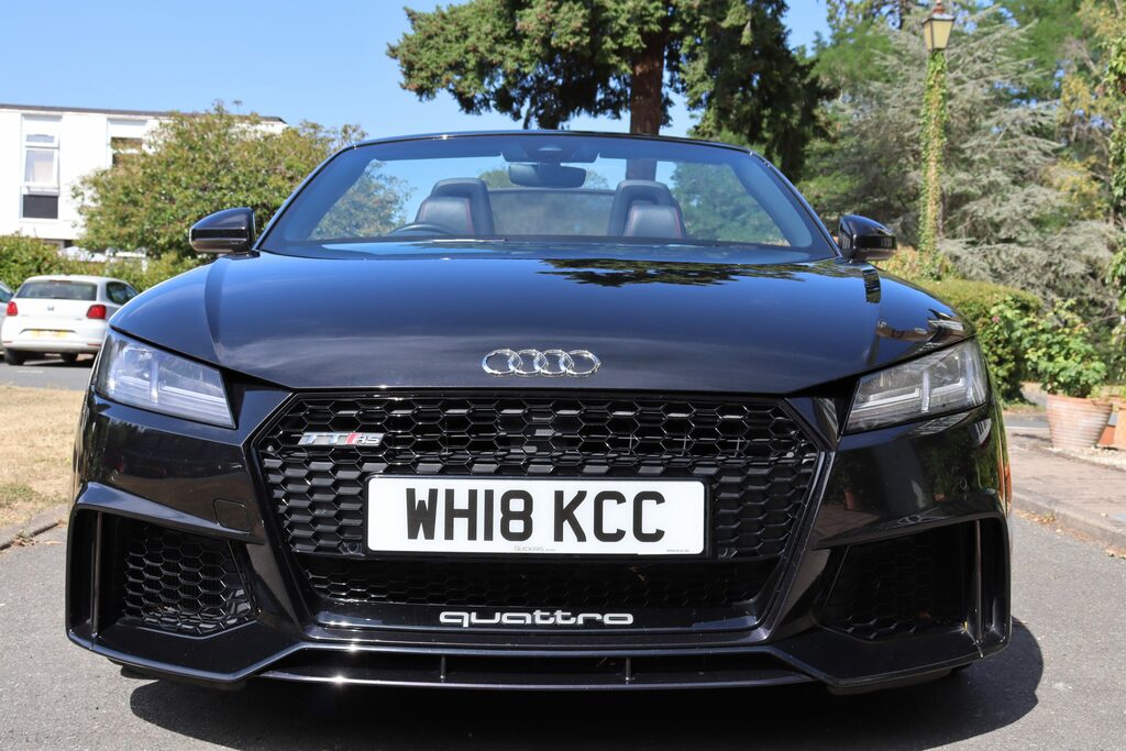 Audi TT RS 2.5 Tfsi Quattro S Tronic Roadster Black #2