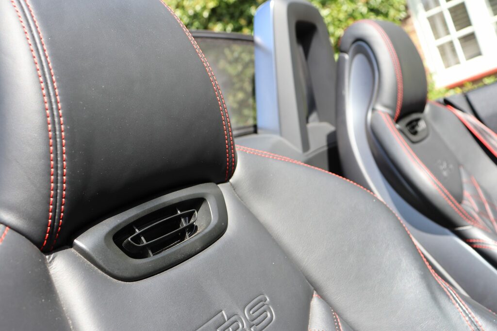 Audi TT RS Ro S-tronic Roadster  #12