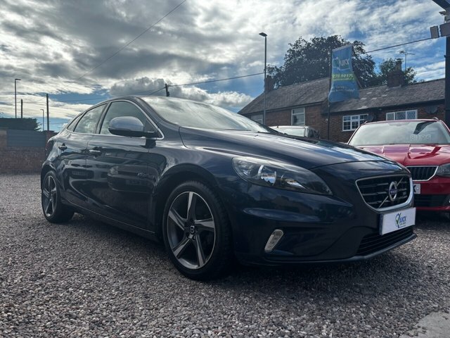 Volvo V40 1.6 D2 R-design Hatchback Euro 5 Blue