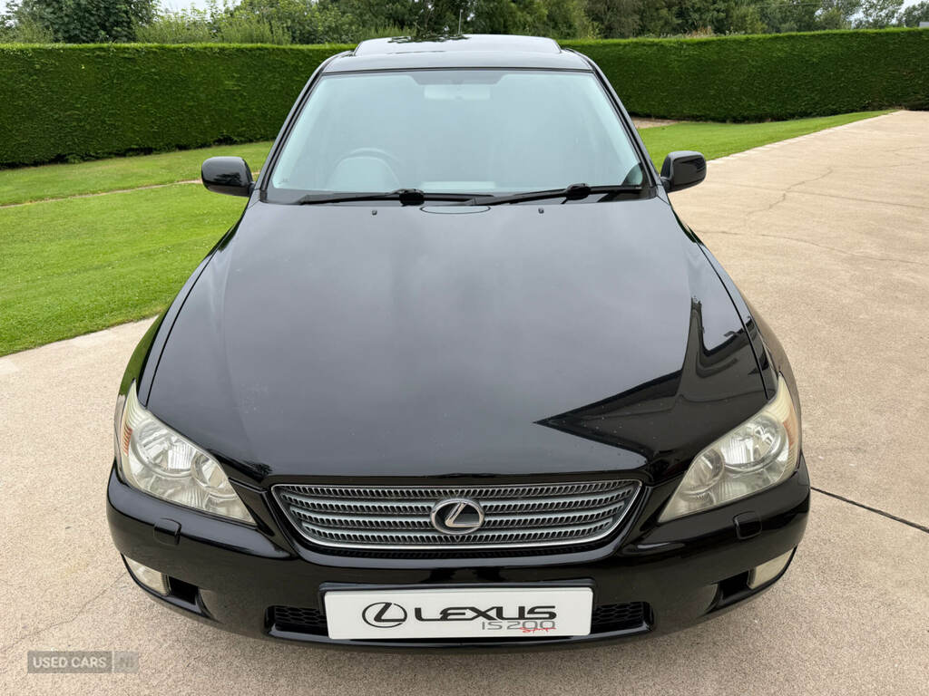 Lexus IS 200 2.0 Se Y771JAR Black #4