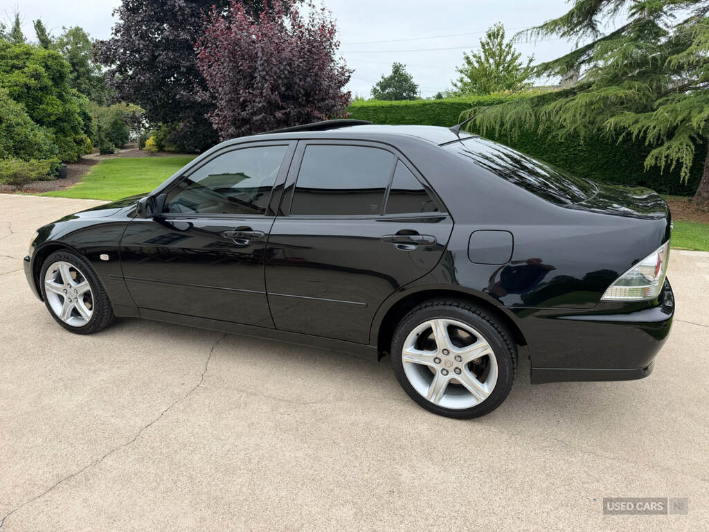 Lexus IS 200 2.0 Se Y771JAR Black #6
