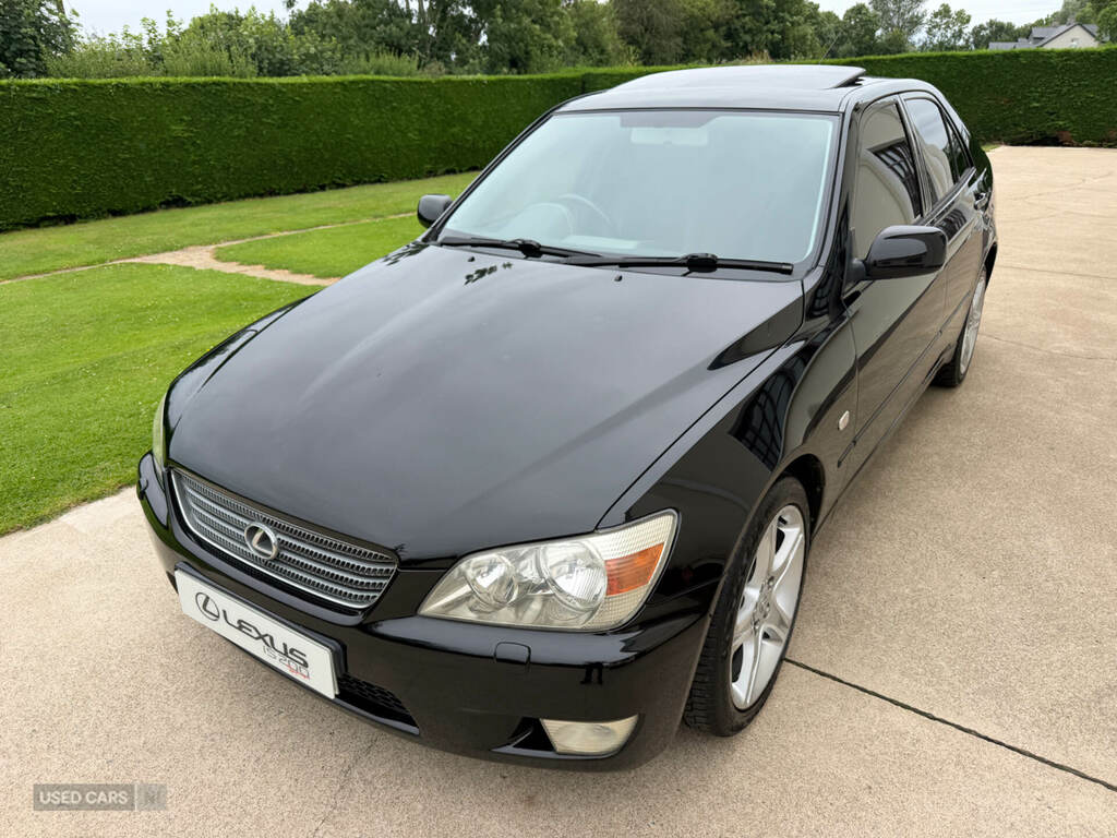 Lexus IS 200 2.0 Se Y771JAR Black #3