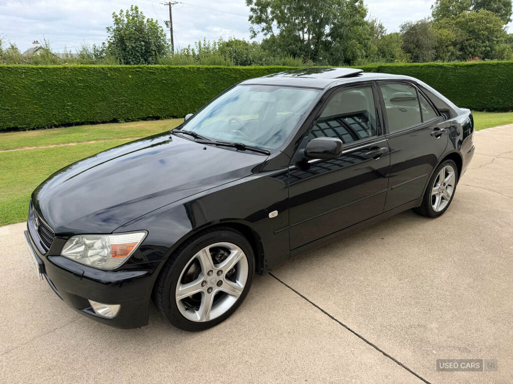Lexus IS 200 2.0 Se Black #3