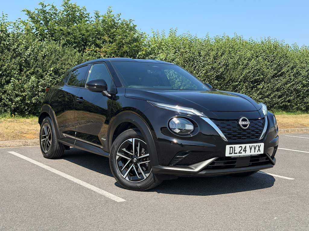 Nissan Juke 1.6 L 1.6 N-connecta Suv Hybrid Eu Black