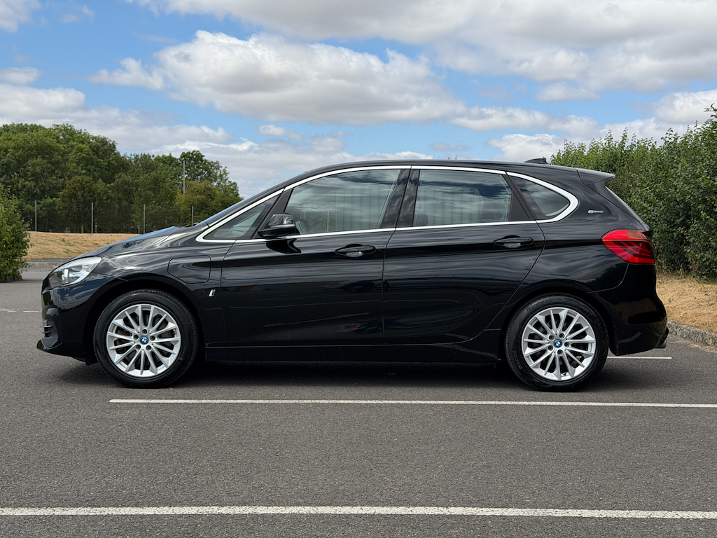 BMW 2 Series 1.5 L 1.5 7.6Kwh Luxury Mpv Plug-in Hyb PF68AKZ Black #4