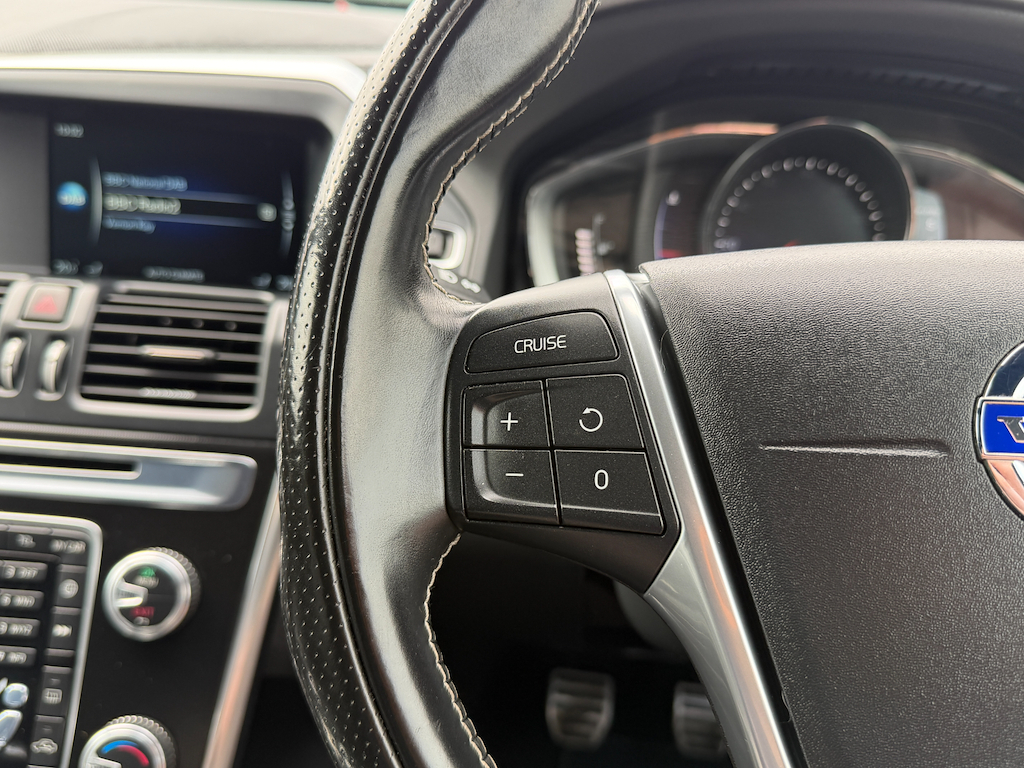 Volvo XC60 Xc60 R-design Lux Nav D5 Awd Grey #13