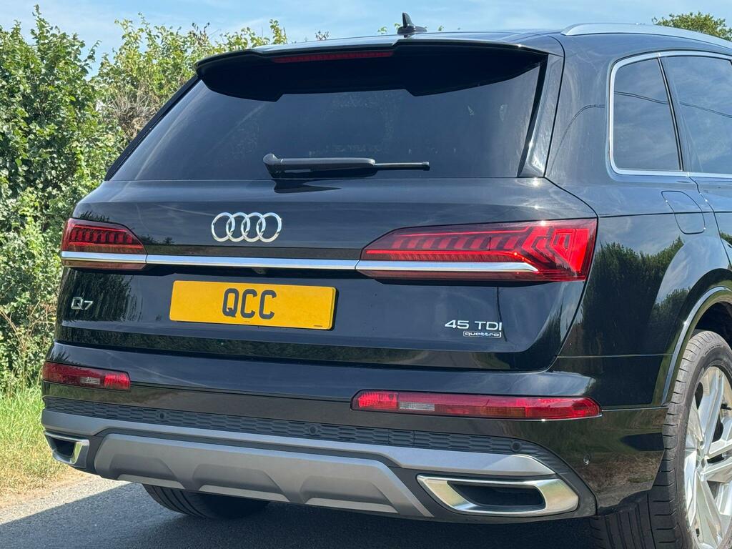 Audi Q7 Audi Estate S Tfsi Quattro Black Edition Tiptr Black #32