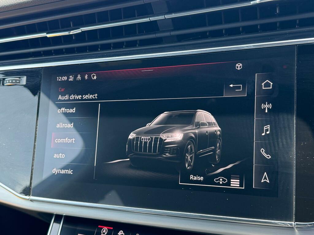 Audi Q7 Audi Estate S Tfsi Quattro Black Edition Tiptr Black #26