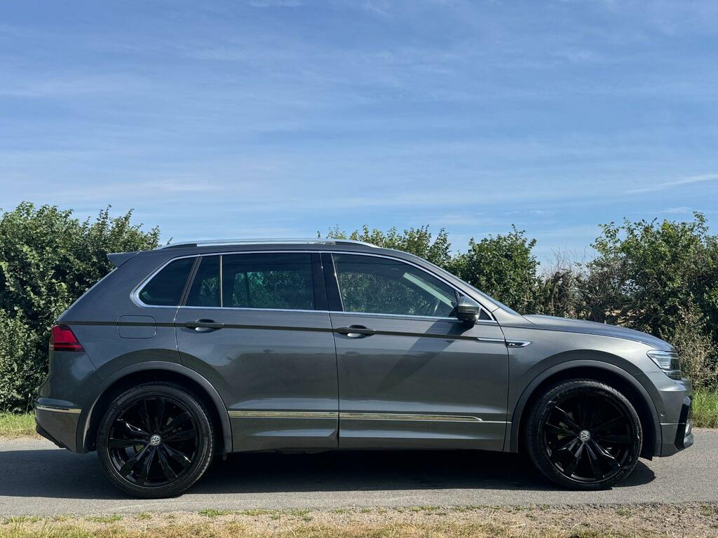 Volkswagen Tiguan R-line Tech Grey #2