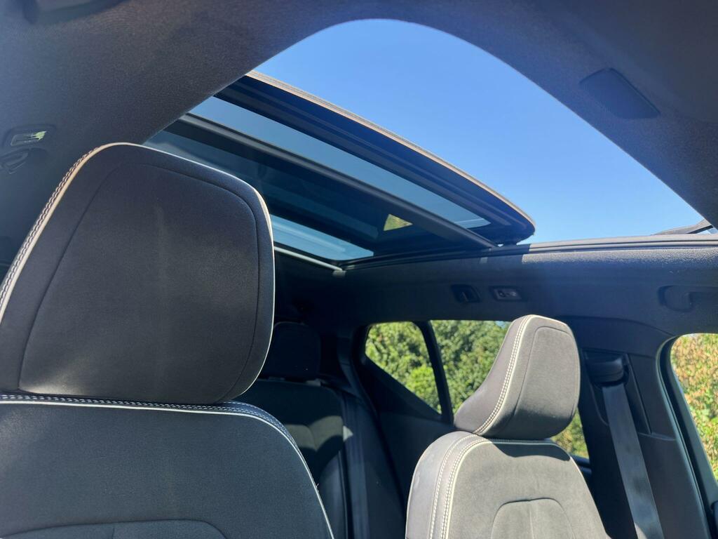 Volvo XC40 R-design Pro White #6