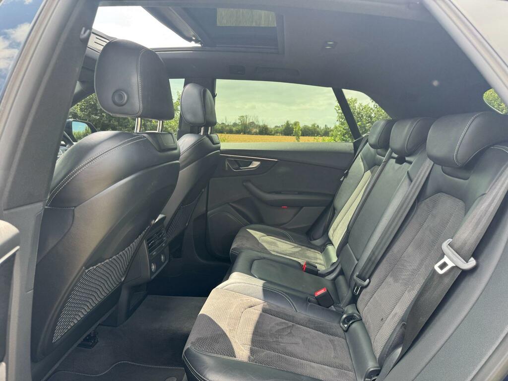 Audi Q8 S Line White #19