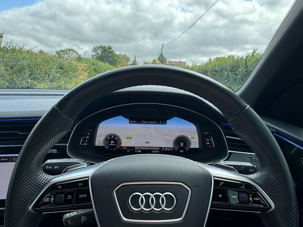 Audi Q8 S Line White #12