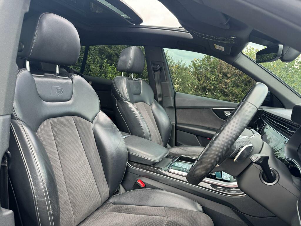 Audi Q8 S Line White #9