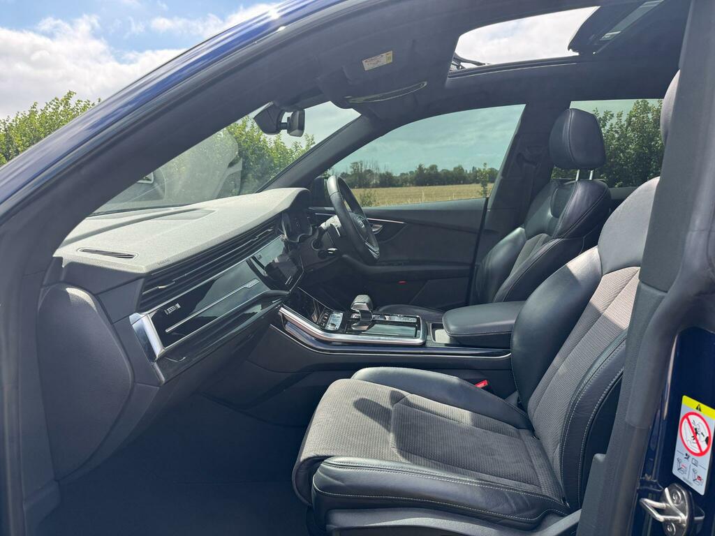 Audi Q8 S Line White #14