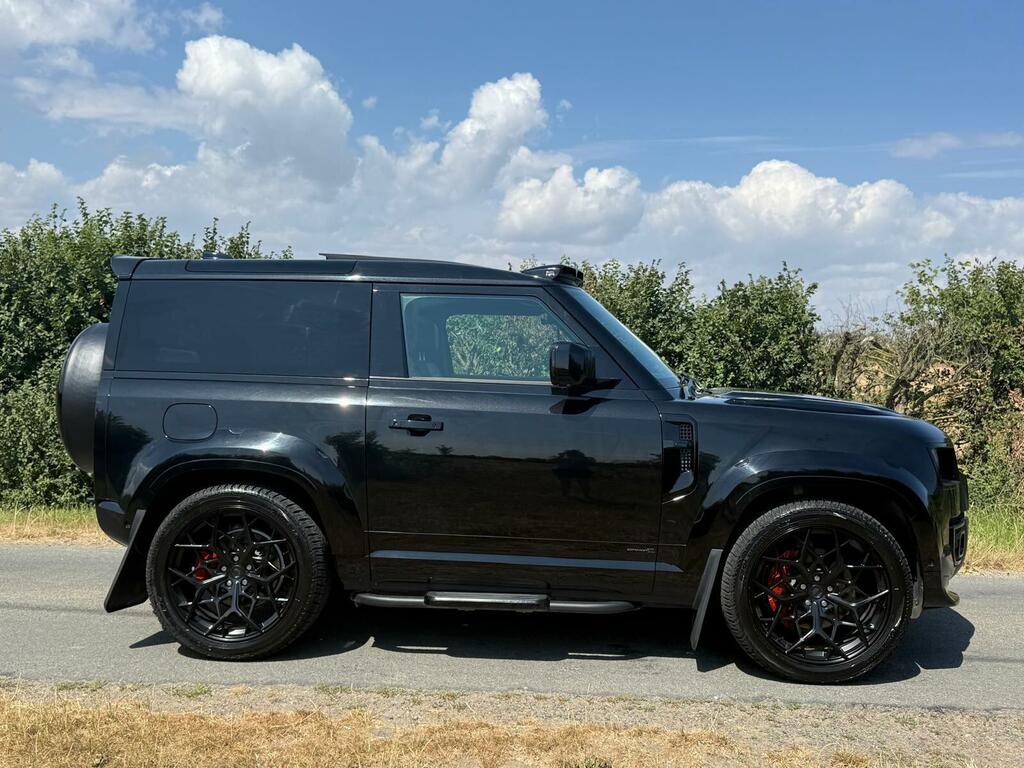 Land Rover Defender 90 X Black #2