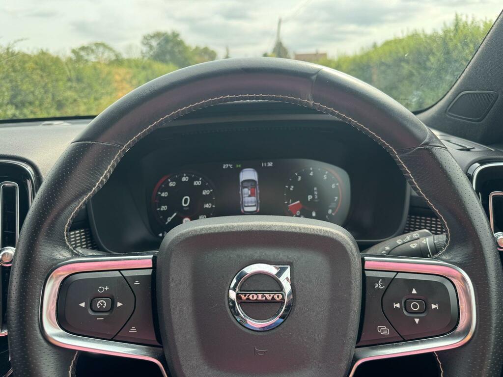 Volvo XC40 T5 R-design Pro Awd Black #9