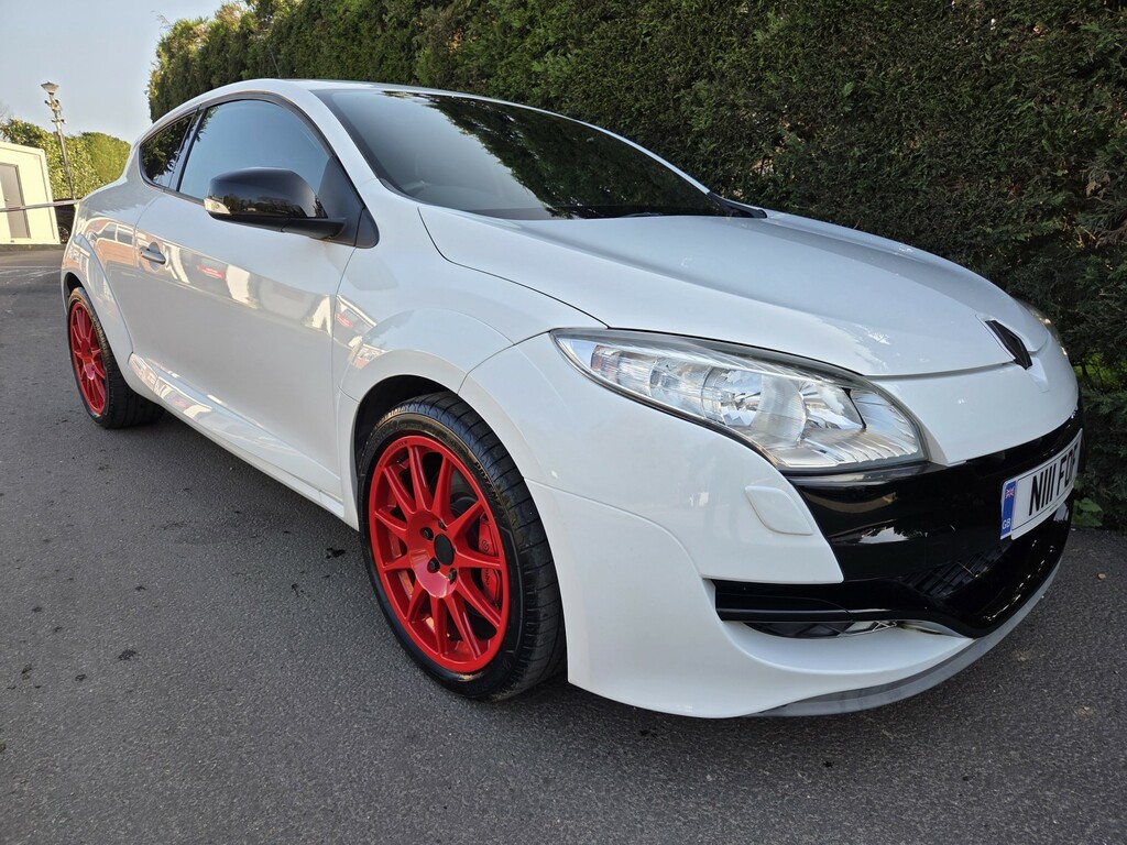 Renault Megane Coupe 2.0 T 16V Renaultsport 2010 White #2