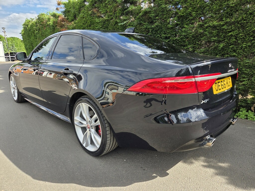 Jaguar XF Saloon 3.0 D V6 S 2016 Black #5