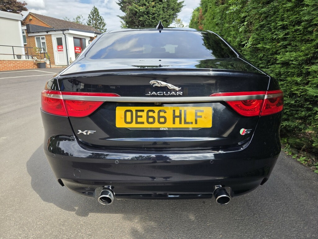 Jaguar XF Saloon 3.0 D V6 S 2016 Black #6