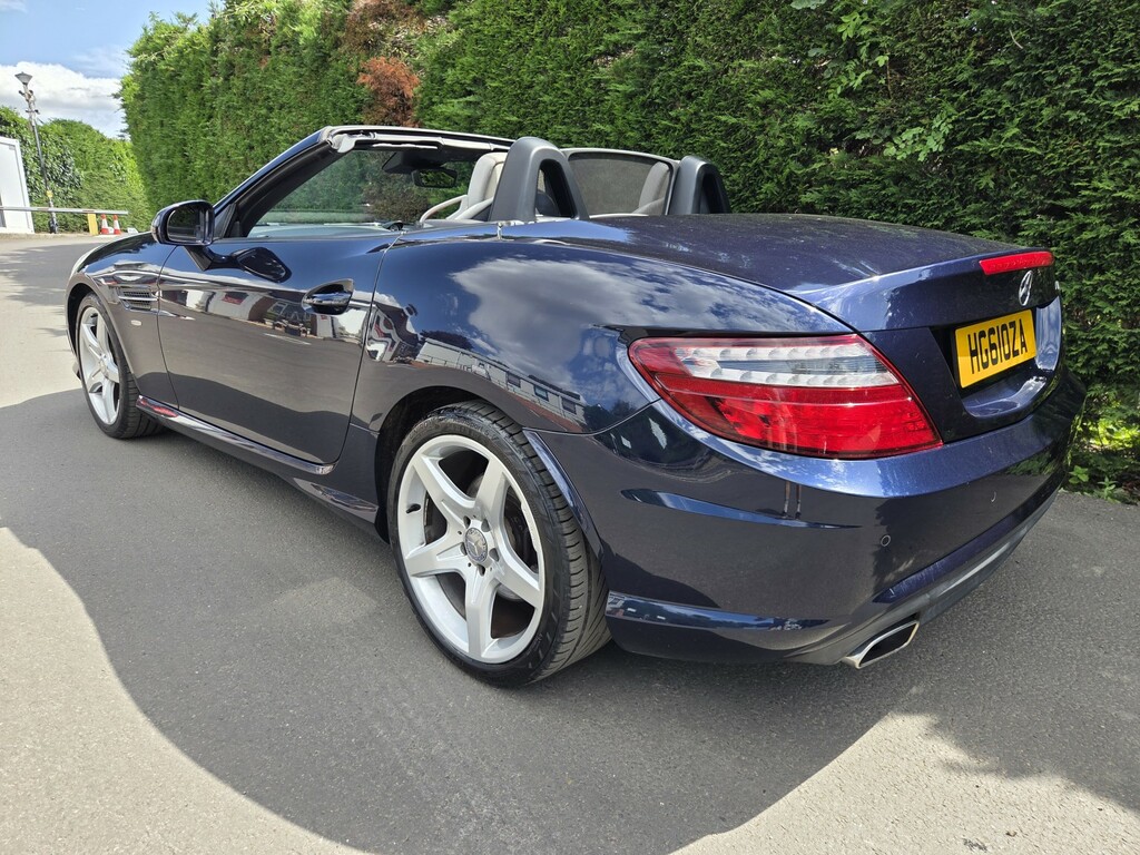 Mercedes-Benz SLK 1.8 Slk200 Blueefficiency Amg Sport Edition 125 Blue #5