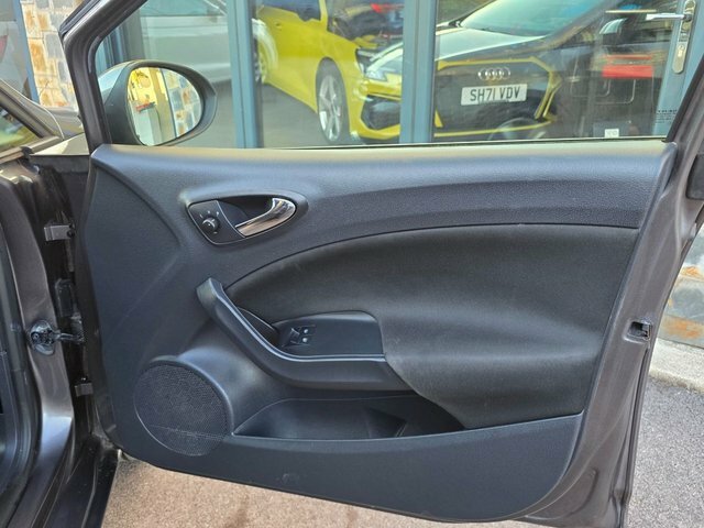 Seat Ibiza Hatchback 1.4 Toca Sport Coupe Euro 5 201515 White #58