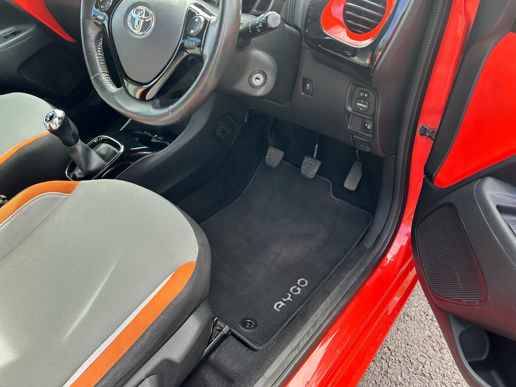 Toyota Aygo 1.0 Vvt-i X-pression Silver #12