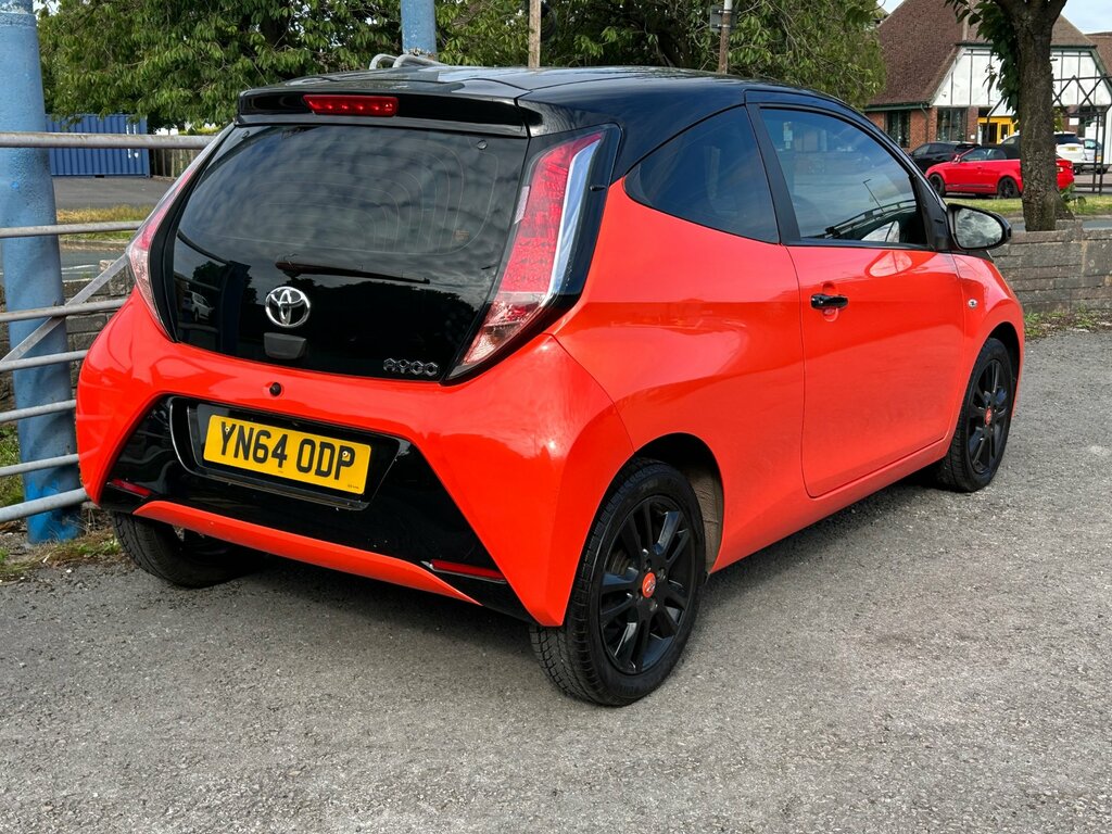 Toyota Aygo 1.0 Vvt-i X-cite Hatchback Euro Orange #2