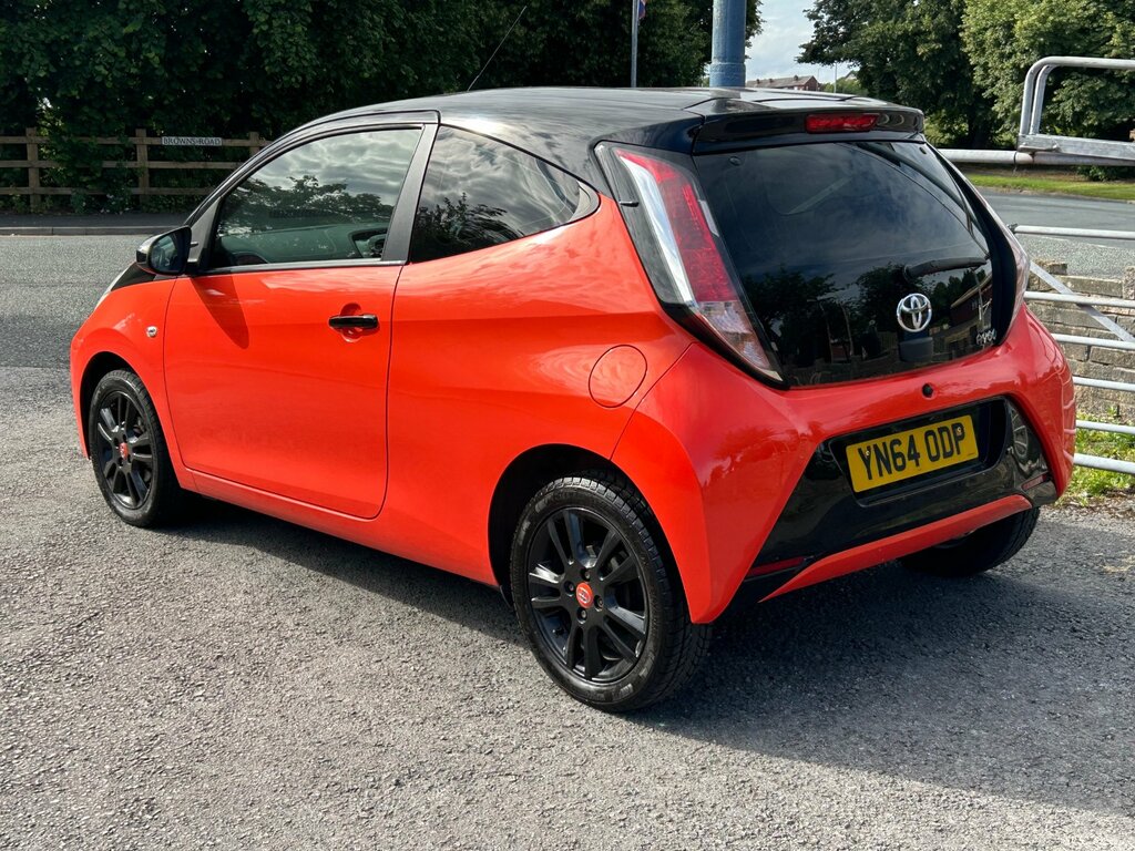 Toyota Aygo 1.0 Vvt-i X-cite Hatchback Euro Orange #3
