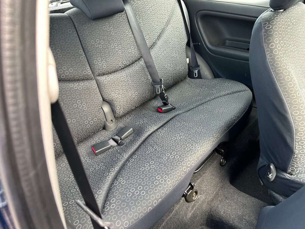 Toyota Yaris 1.3 Vvt-i 16V Cdx Silver #10