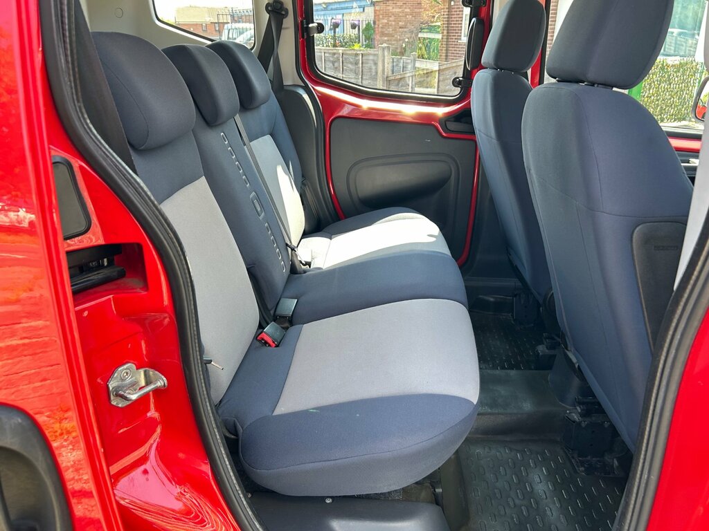 Citroen Nemo Multispace 1.4 8V 74 Bhp Red #12