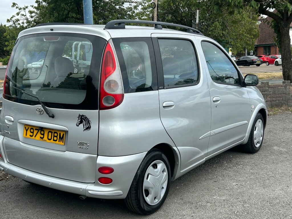 Toyota Verso 1.3 Vvt-i Verso Gs Hatchback Silver #2