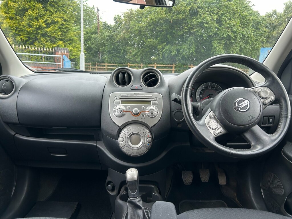 Nissan Micra Micra Acenta Red #11
