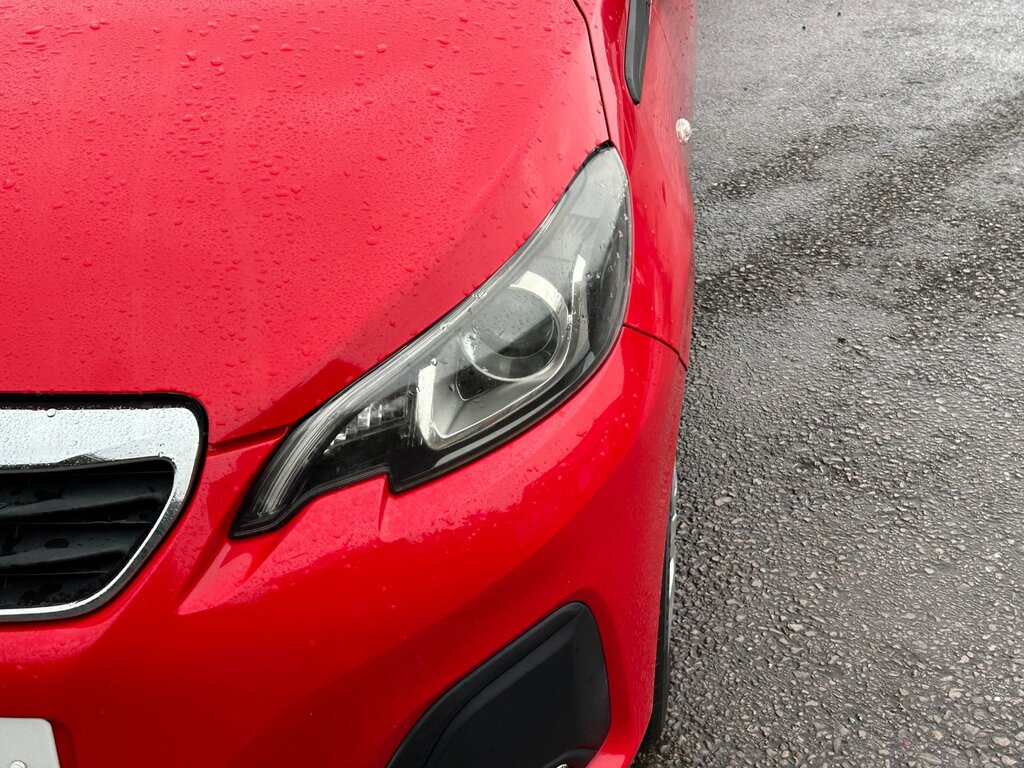 Peugeot 108 108 Active Red #10
