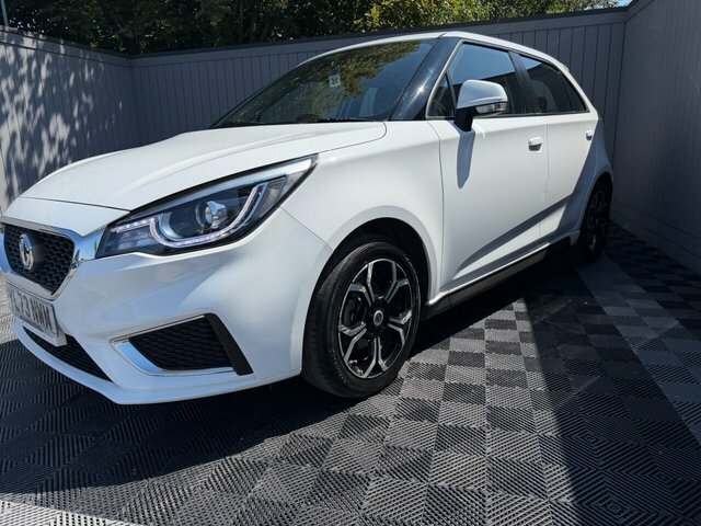 MG MG3 2024 1.5 Vti-tech Exclusive Nav Hatchback Petr White