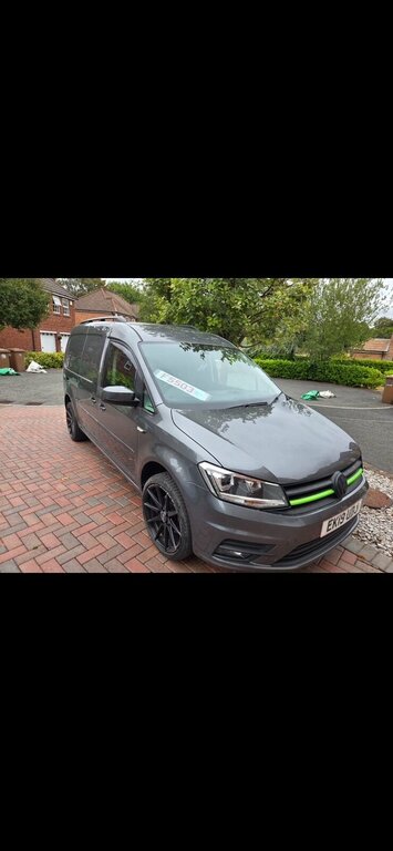 Volkswagen Caddy Maxi 2019 2.0 Tdi C20 Highline Panel Van 6Dr Man Grey