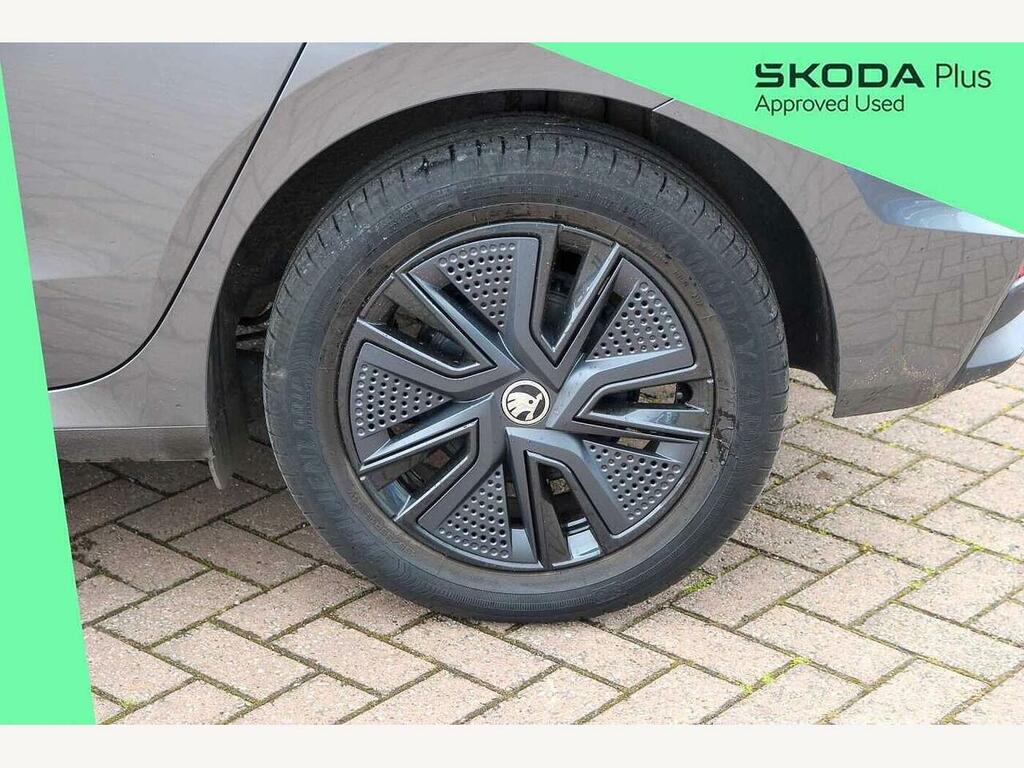 Skoda Fabia 2023 1.0 Tsi Colour Edition YP23SLU Grey #5