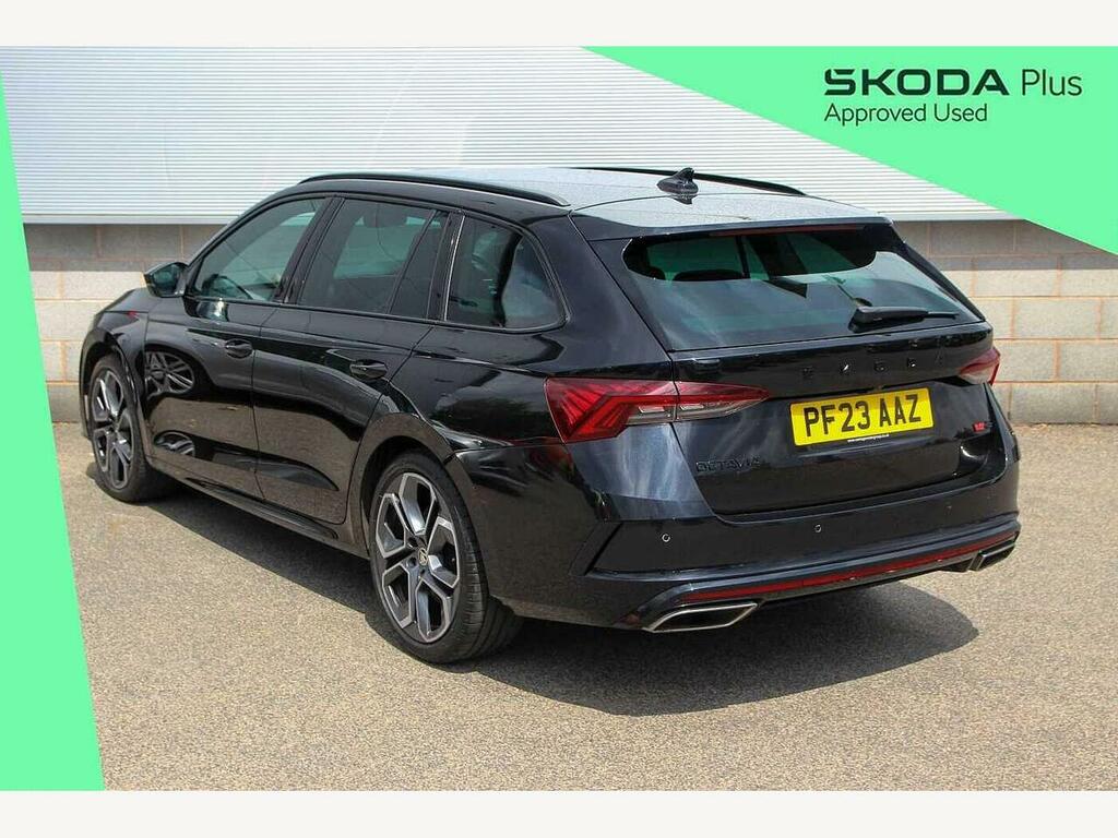 Skoda Octavia 2023 2.0 Tsi Vrs Dsg Black #3
