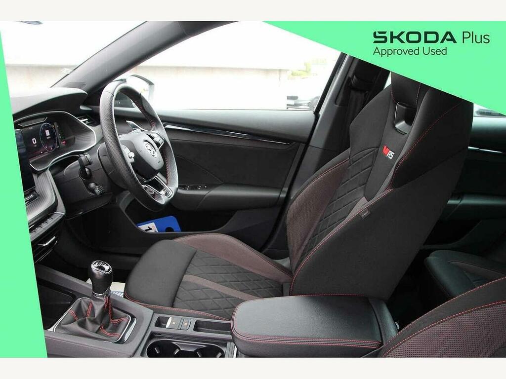 Skoda Octavia 2023 2.0 Tsi Vrs Dsg Black #2