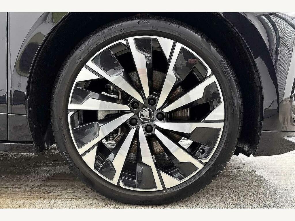 Skoda ENYAQ 2025 210Kw 85X Sportline 82Kwh 4X4 Black #5