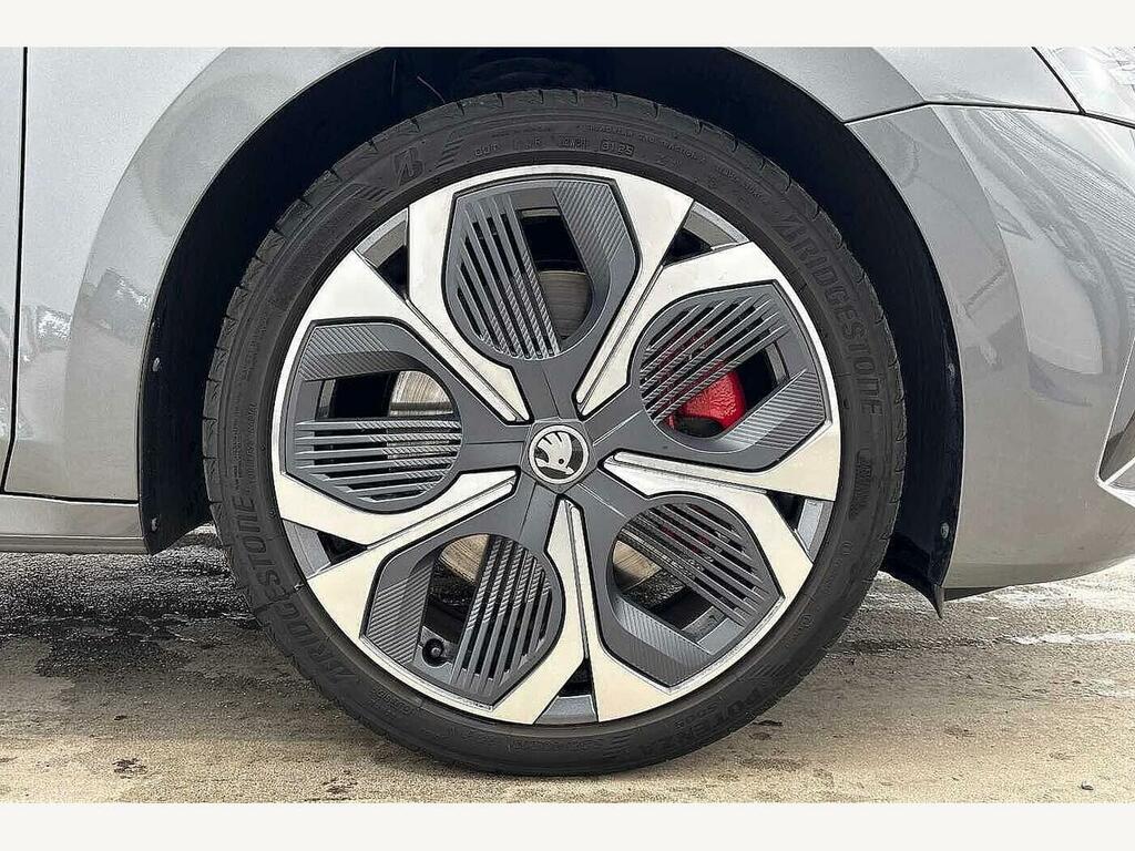 Skoda Octavia 2025 2.0 Tsi Vrs Dsg Grey #5
